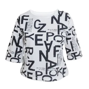 کراپ تاپ آستین کوتاه زنانه مدل حروف انگلیسی رنگ سفید