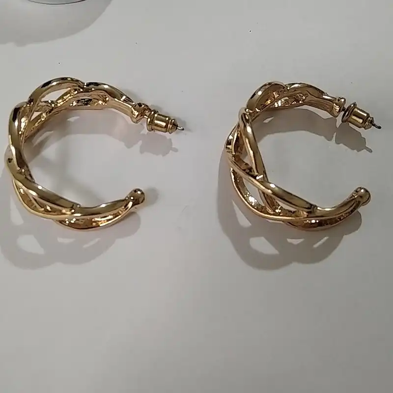 گوشواره زنانه اکسسورایز مدل حلقه ای کد B45