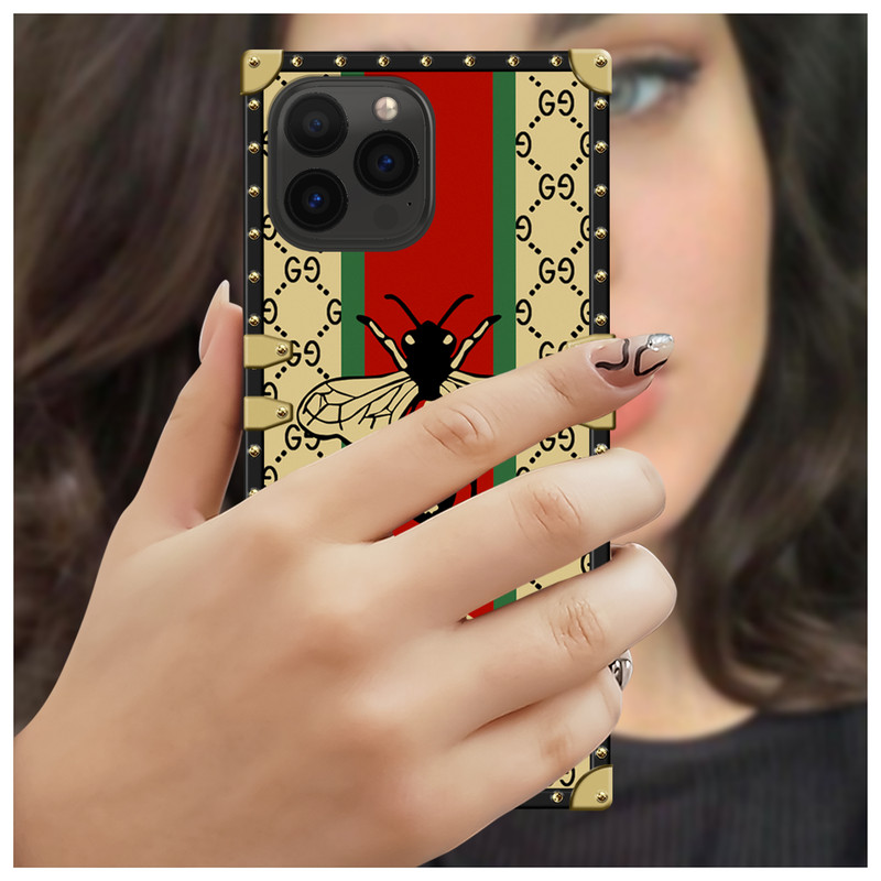 کاور مدل صندوقی کد L07 مناسب برای گوشی موبایل اپل  iPhone 13 Pro به همراه بند آویز