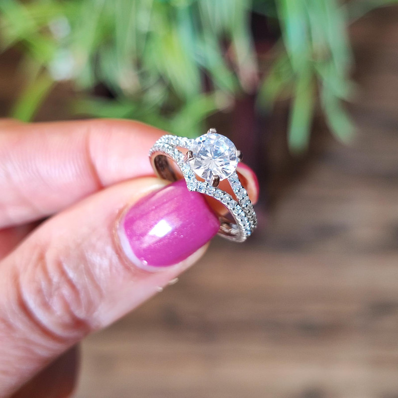 انگشتر نقره زنانه مدل جواهری سولیتر JW5065 انگشتر نقره زنانه مدل جواهری سولیتر JW5065