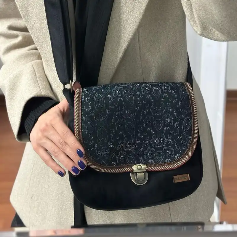 کیف دوشی زنانه یوتاب مدل مخمل سنتی کد N-05