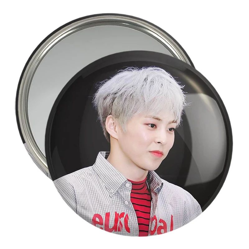 آینه جیبی خندالو مدل شیومین گروه اکسو EXO  کد 13518