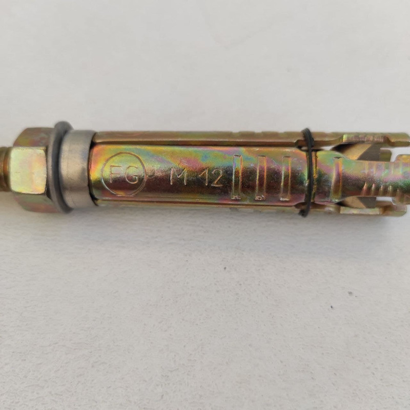 قلاب سقفی مدل M-12 بسته 7 عددی