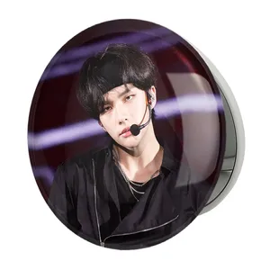 آینه جیبی خندالو طرح هیونجین گروه استری کیدز Stray Kids مدل تاشو کد 11866 