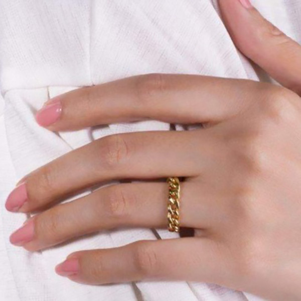 انگشتر طلا 18 عیار زنانه با طرح کارتیه دوست خوب مدل DK258-3 سایز 55 انگشتر طلا 18 عیار زنانه با طرح کارتیه دوست خوب مدل DK258-3 سایز 55