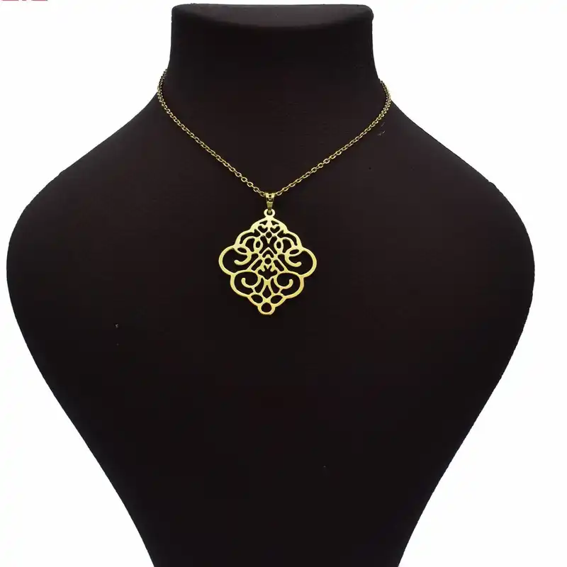 گردنبند طلا 18 عیار زنانه طرح اسلیمی