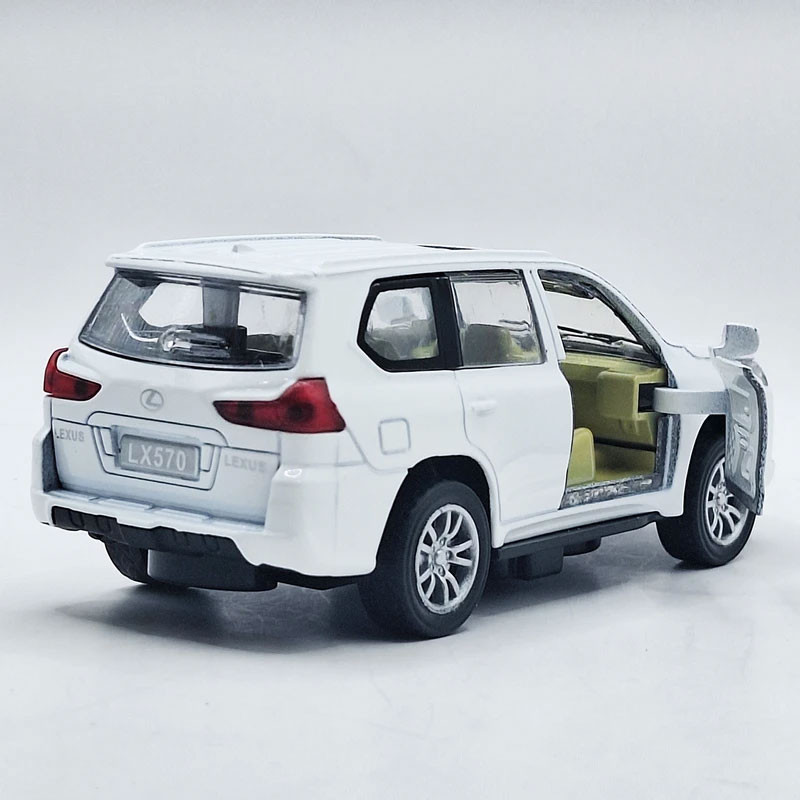 ماشین بازی مدل lexus lx 570