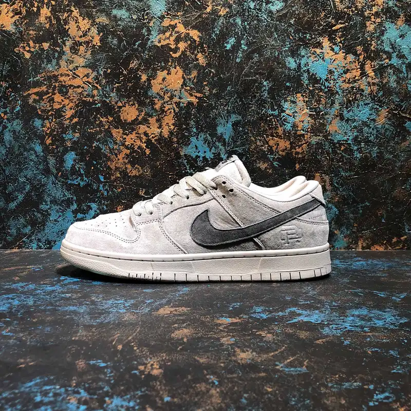 کفش پیاده روی مدل   SB DUNK LOW PRO GRY-100064001