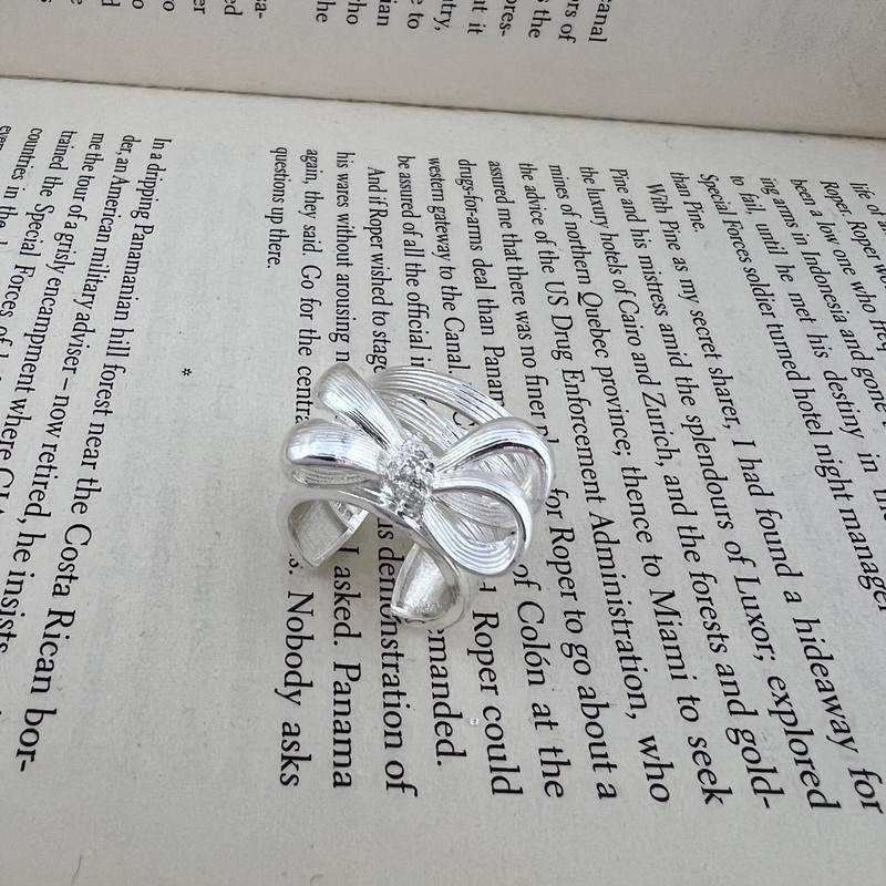 انگشتر زنانه مدل پاپیون کد R4619