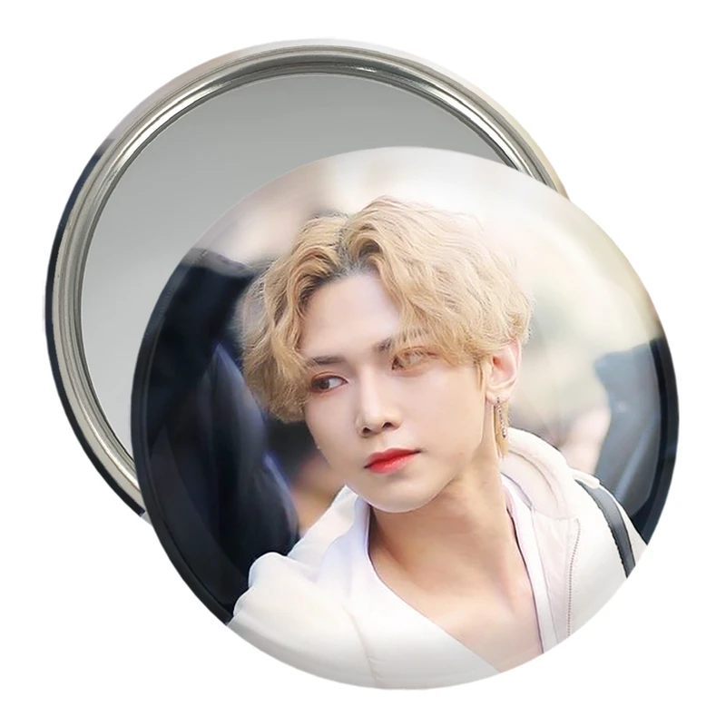 آینه جیبی خندالو مدل یوسانگ گروه ایتیز ATEEZ  کد 21231