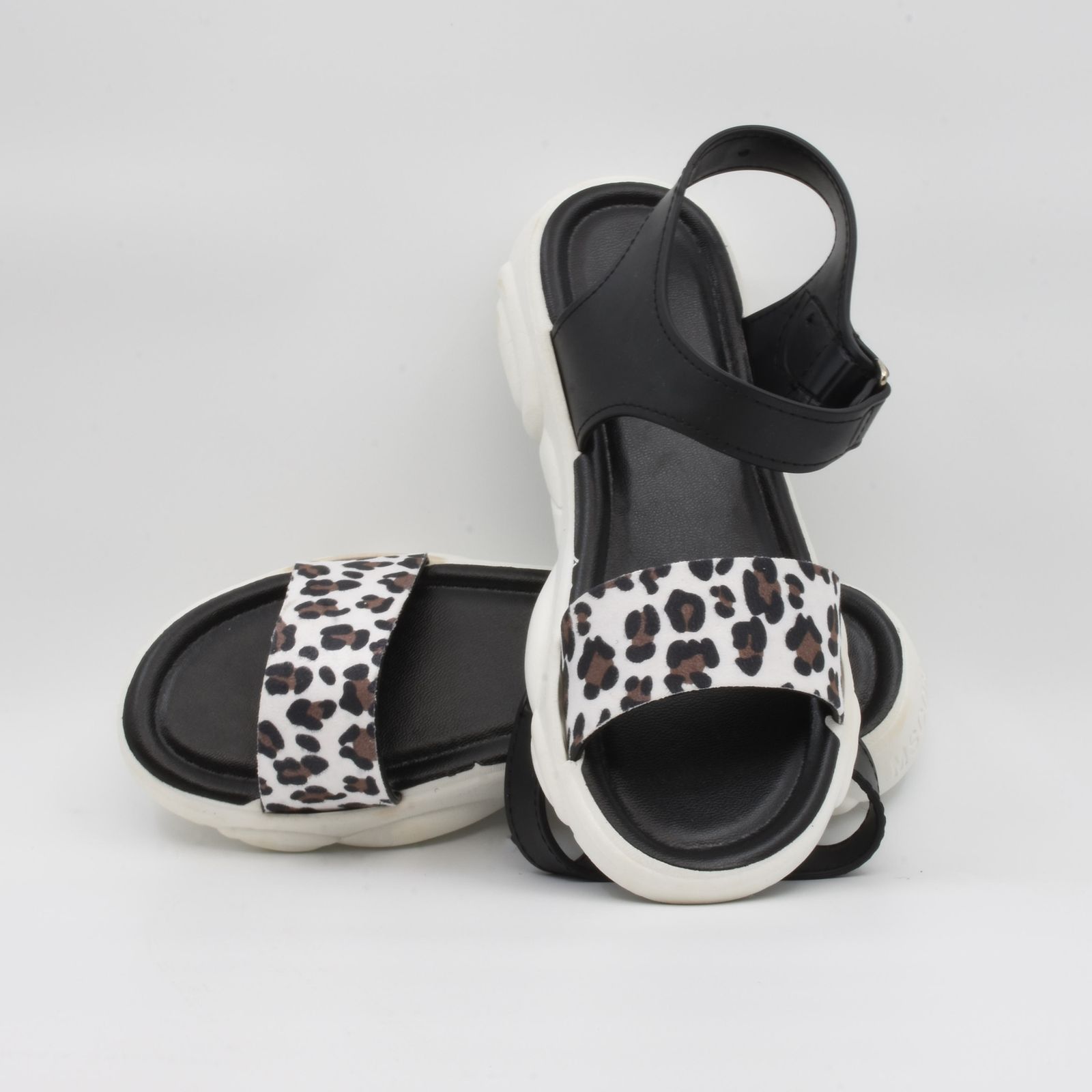 صندل زنانه پاپا مدل ملودی پلنگی کد 1-1388-GY -  - 20