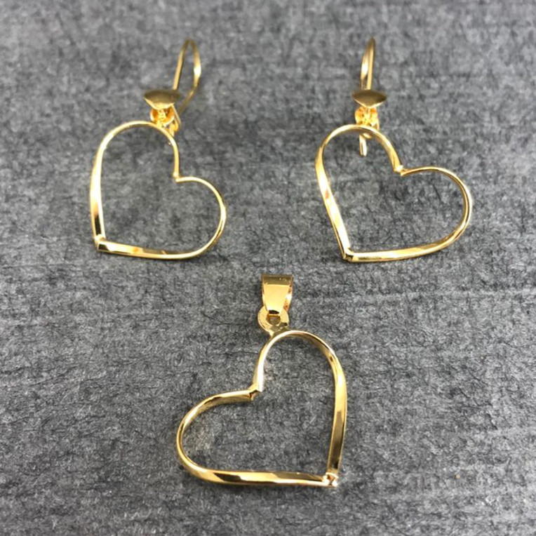 نیم ست طلا 18 عیار زنانه دوست خوب مدل قلب dk1020 نیم ست طلا 18 عیار زنانه دوست خوب مدل قلب dk1020