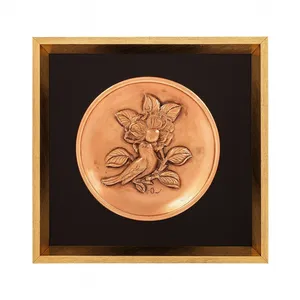 دیوارکوب قلمزنی مسی طرح گل و مرغ شیراز مدل B13