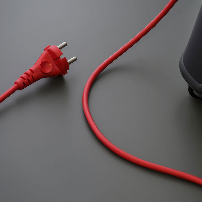 جاروبرقی اوپیا مدل VC-300