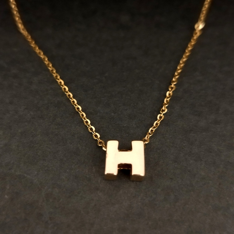 گردنبند طلا 18 عیار زنانه گنجینه هنر خوش نشین مدل سه بعدی طرح H