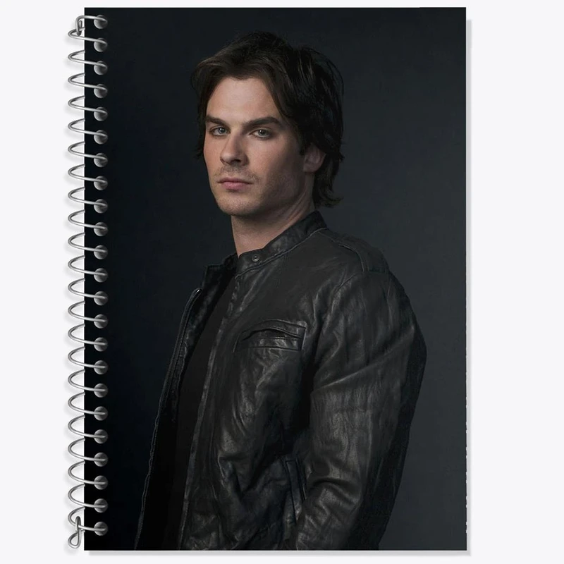 دفتر زبان 50 برگ خندالو مدل سه خط طرح دیمون سالواتوره خاطرات یک خون آشام The Vampire Diaries کد 23702