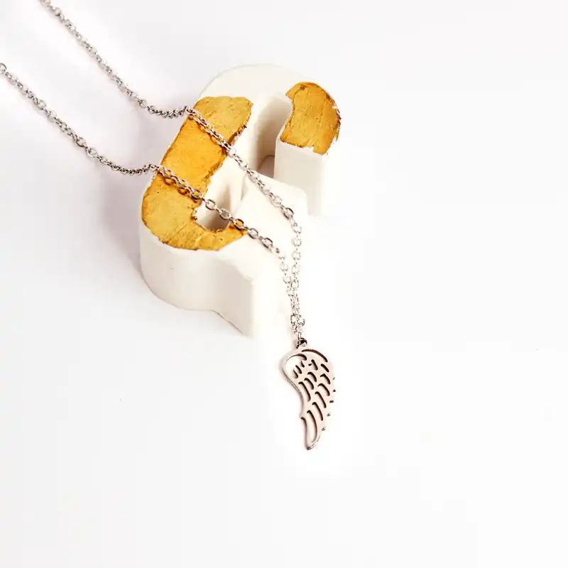 گردنبند زنانه گلسو مدل بال فرشته