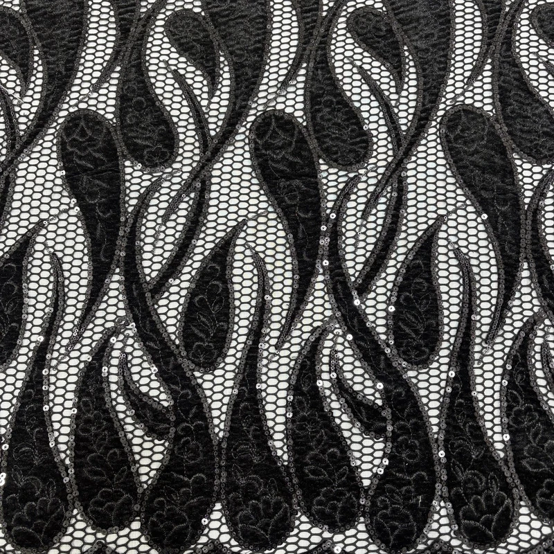 پارچه لباس عرض 1.3 متر مدل والا طرح مخمل گیپور مجلسی رنگ مشکی