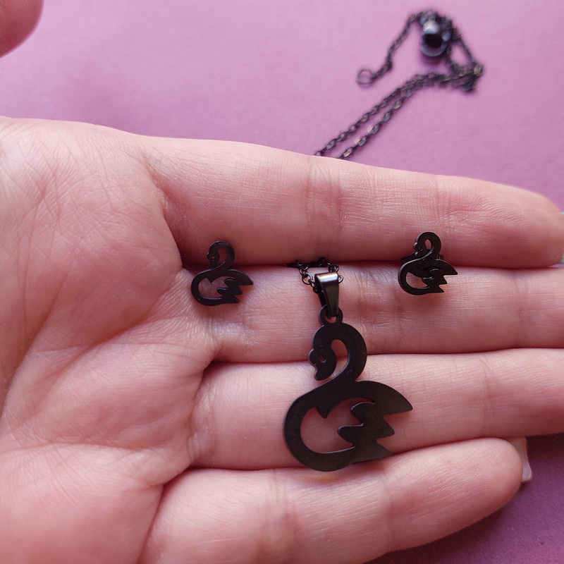 نیم ست زنانه مدل قو کد SET003 نیم ست زنانه مدل قو کد SET003