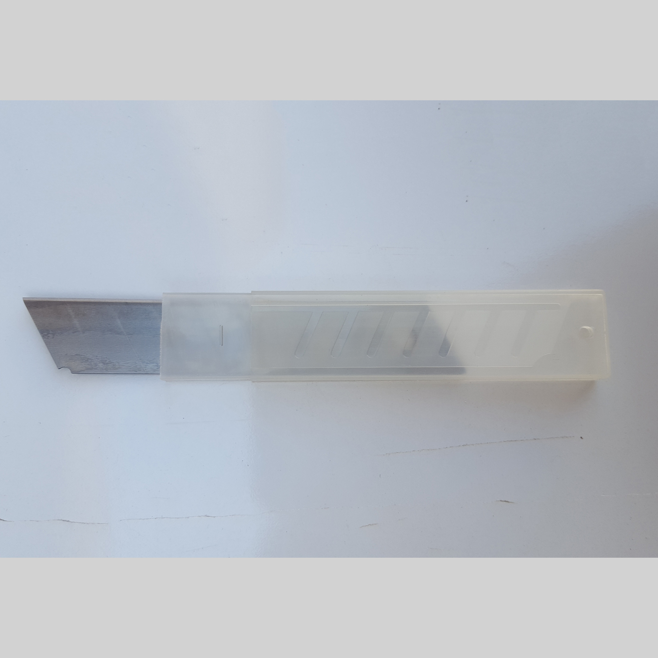 تیغ کاتر مدل CUT10 بسته 100 عددی