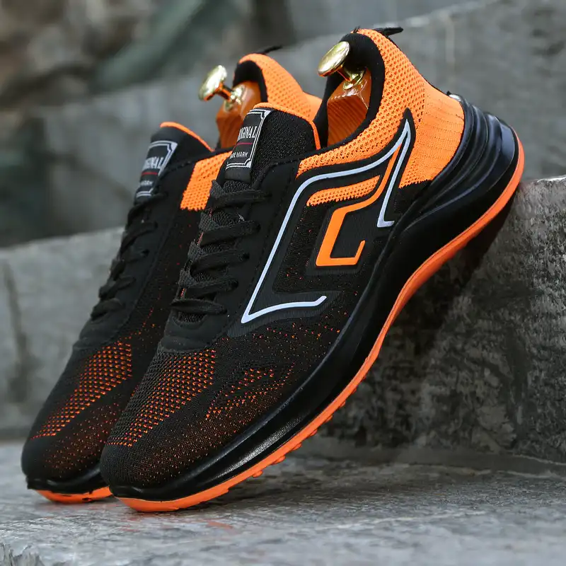 کفش پیاده روی سارزی مدل sil_r.a.m.a_nr.n.j