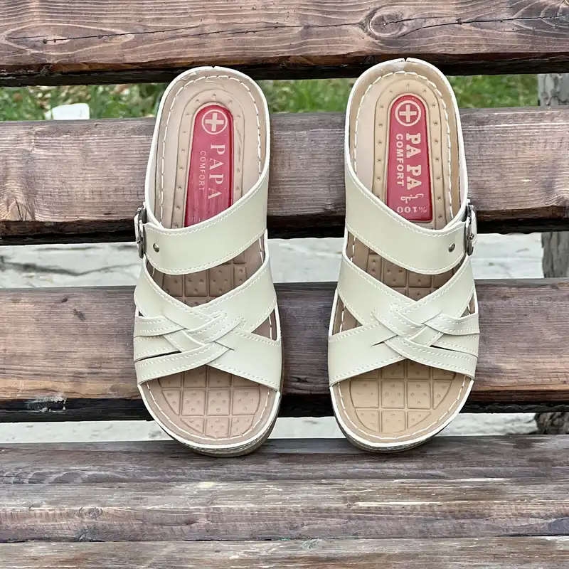 دمپایی زنانه پاپا مدل طبی دوختی کد Ce-711