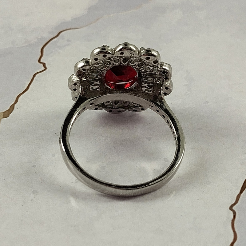 انگشتر نقره زنانه سلین کالا مدل یاقوت سرخ کد 50 انگشتر نقره زنانه سلین کالا مدل یاقوت سرخ کد 50