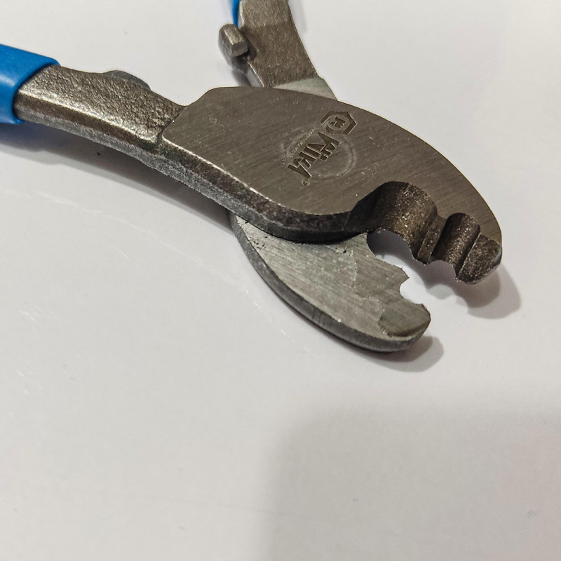 انبر کابل بر ویکا مدل WK12132 سایز 6 اینچ