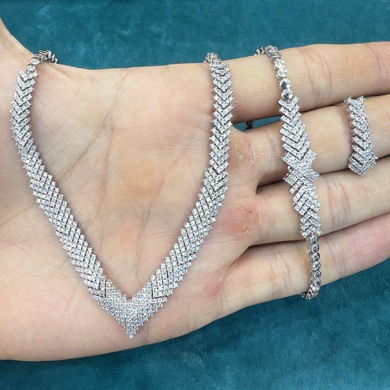 نیم ست نقره زنانه مدل سوپر لوکس جواهری مزین 43-1 نیم ست نقره زنانه مدل سوپر لوکس جواهری مزین 43-1