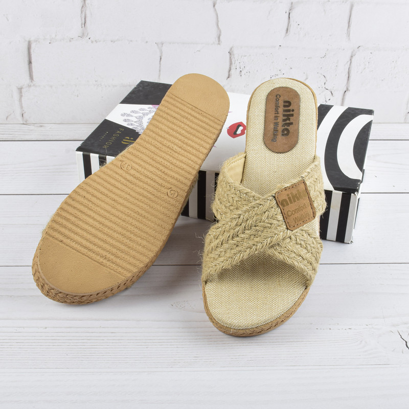 صندل زنانه نیکتا مدل Comfort Walking CR.2865
