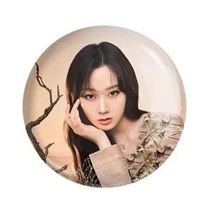 مگنت خندالو طرح جیزل گروه آسپا Aespa کد 12468