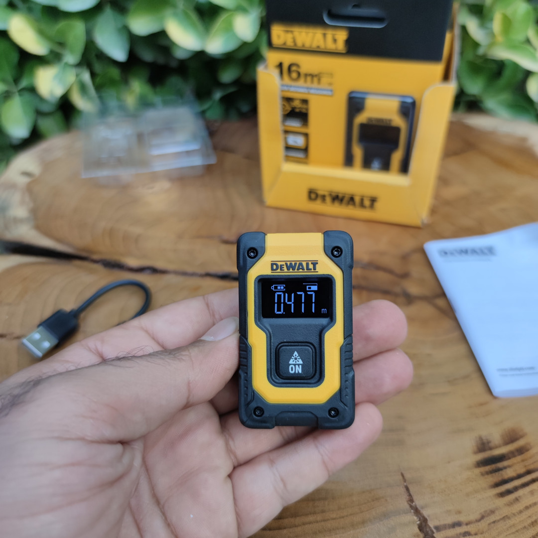 متر لیزری دیوالت مدل DW055PL-XJ