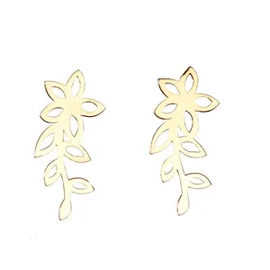 گوشواره طلا 18 عیار زنانه الن نار طرح گلبرگ مدل N5008