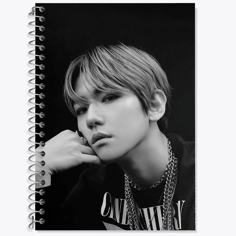 دفتر زبان 50 برگ خندالو مدل سه خط طرح بکهیون گروه اکسو EXO کد 16781