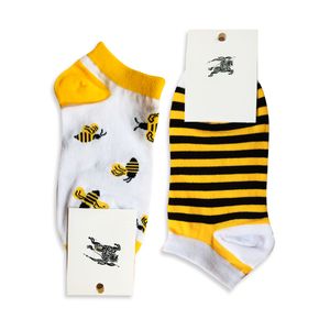 نقد و بررسی جوراب زنانه طرح زنبور توسط خریداران