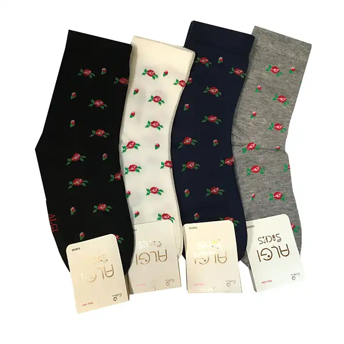 جوراب ساق بلند زنانه مدل گلدار کد 4 بسته 4 عددی