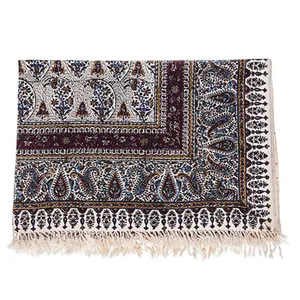 سفره قلمکار اثر زابلیان طرح 4 سایز 100 × 150 سانتی متر