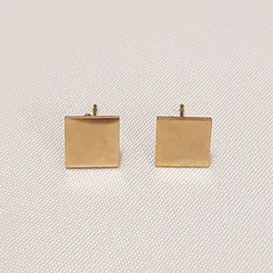 گوشواره دخترانه مدل آینه ای مربع 3240