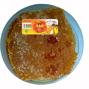 نقد و بررسی عسل موم دار چهل گیاه گل آگین - 1800 گرم توسط خریداران