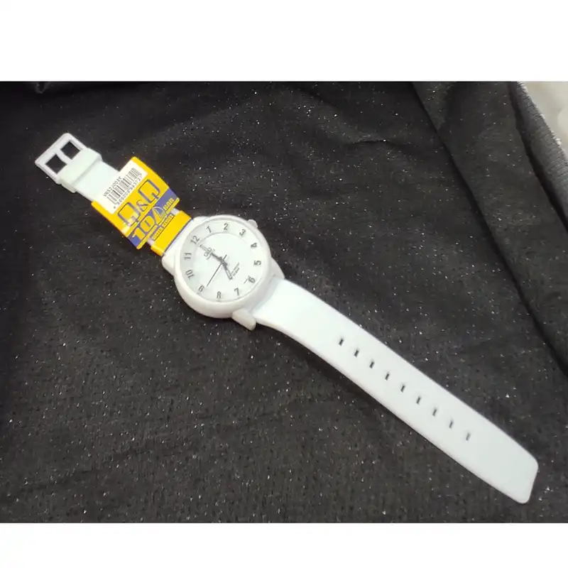 ساعت مچی عقربه ای کیو اند کیو مدل VR52J003Y