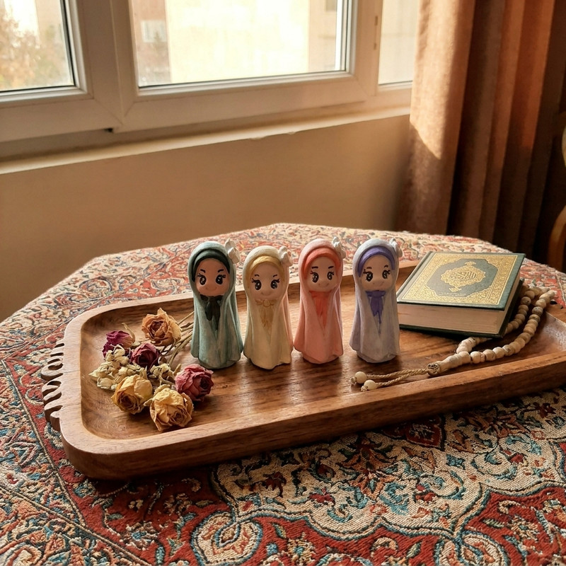 مجسمه مدل دختر کد 0000g بسته ۴ عددی