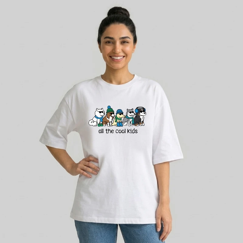 تی شرت آستین سه ربع زنانه مدل باکسی طرح سگ های کلاهدار کد v16