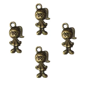 آویز دستبند طرح دخترک کد AD 167 بسته 4 عددی