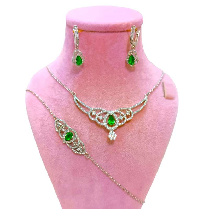 نیم ست نقره زنانه مدل زمرد نیم ست نقره زنانه مدل زمرد