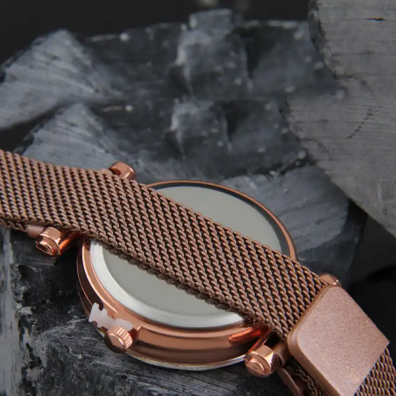 ساعت مچی عقربه ای زنانه مدل مدرن بند حصیری کد WHW_260