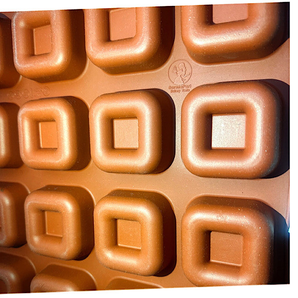 قالب شیرینی سورنا پارت مدل سیلیکونی ساوارین مربع