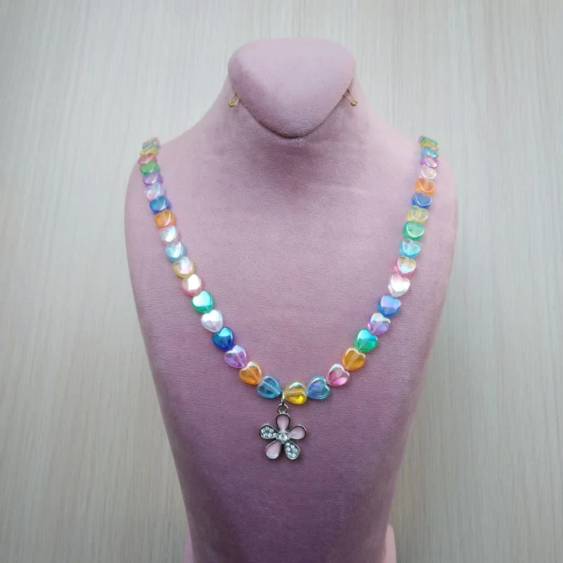 عکس شماره 2 : گردنبند دخترانه مدل مهره ای قلب و گل کد 0332