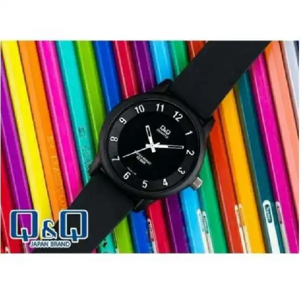 ساعت مچی عقربه ای کیو اند کیو مدل vr52j001y