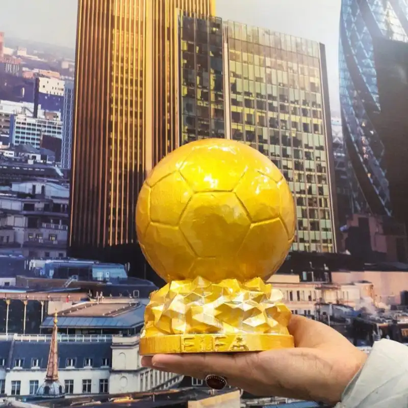 تندیس مدل توپ طلا