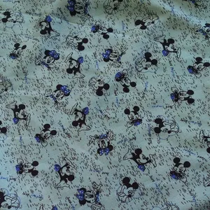 پارچه لباس طرح میکی موس